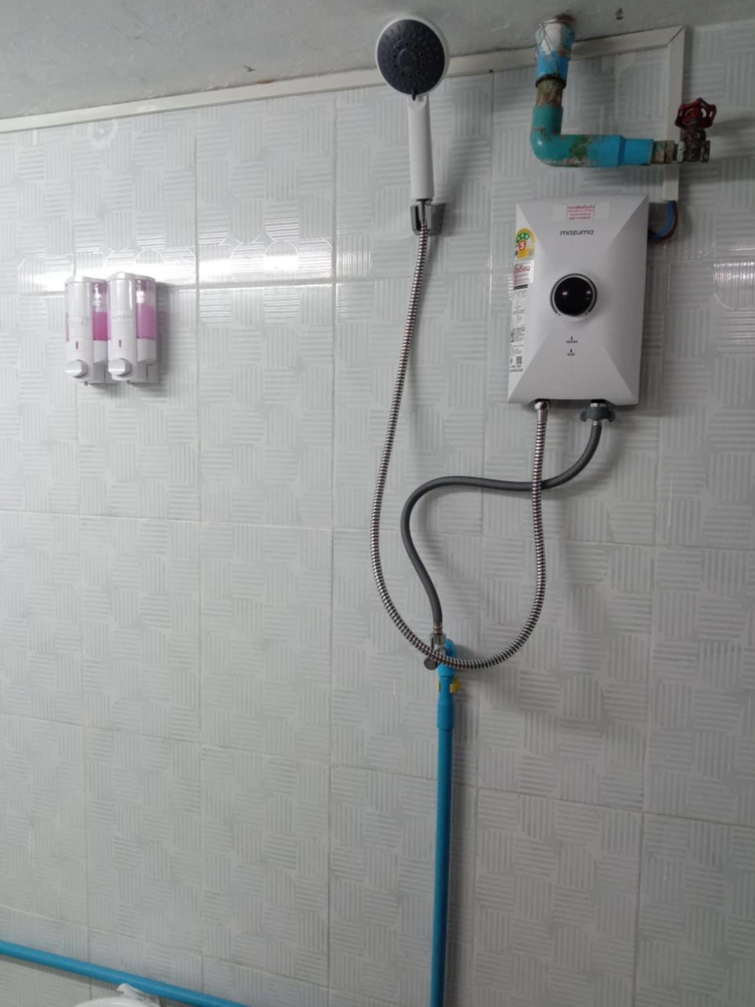 פקסה Hostel Neva Paris מראה חיצוני תמונה